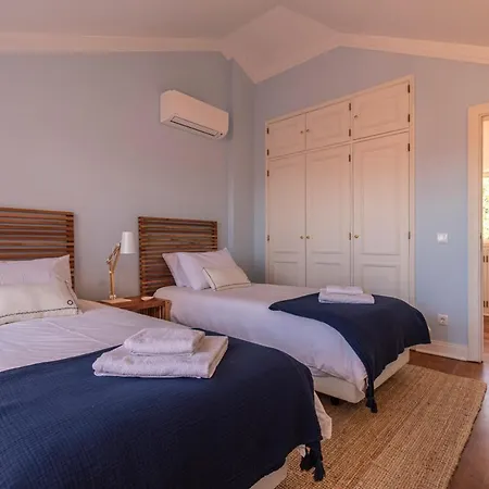 Luxury Colina Park *