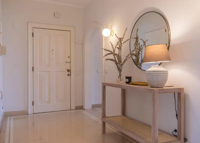 Luxury Colina Park * קסקאיס