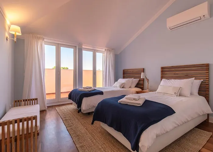 Luxury Colina Park * קסקאיס