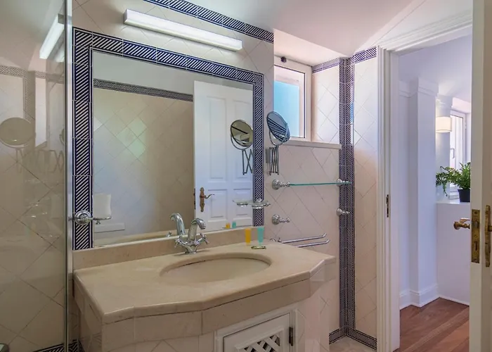Luxury Colina Park דירה