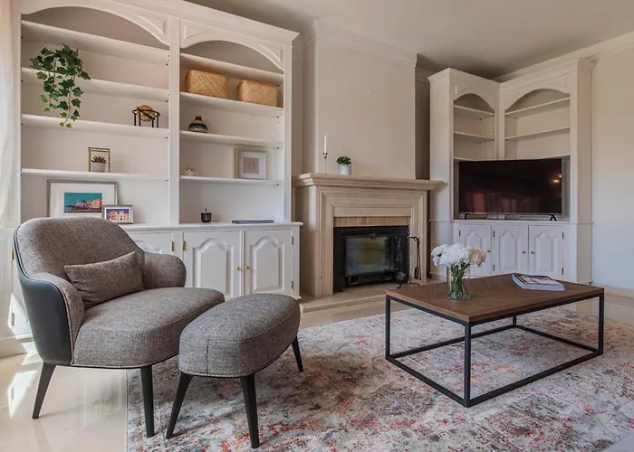 Luxury Colina Park كاسكايس