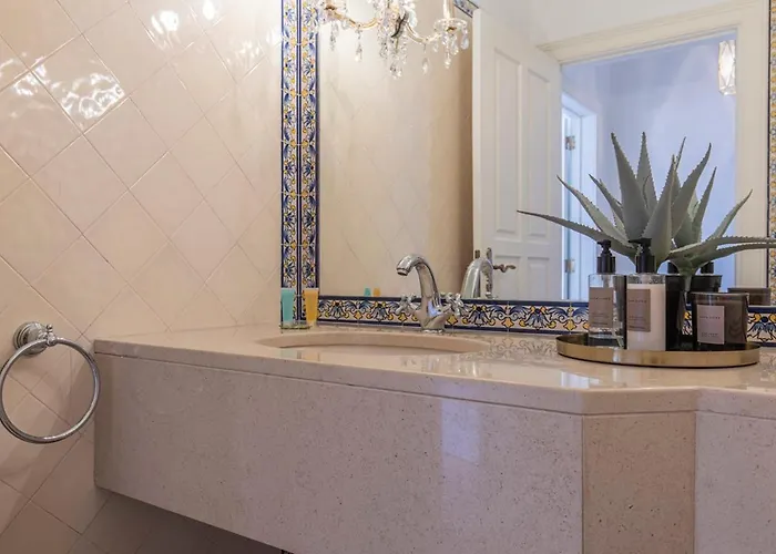 Luxury Colina Park *